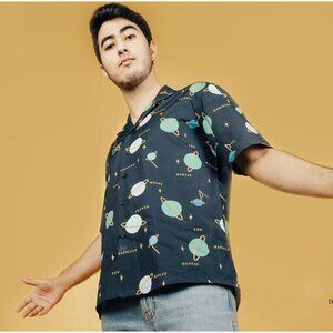 TwoSet Apparel Holst Collection Uranus Buttoned Shirt size M